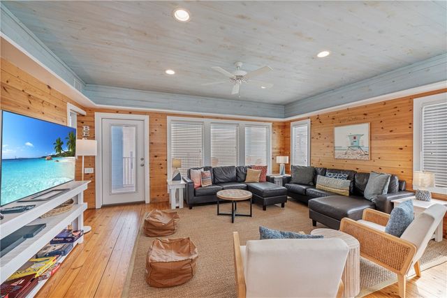 2525 S 11th St 46, Port Aransas, TX 78373