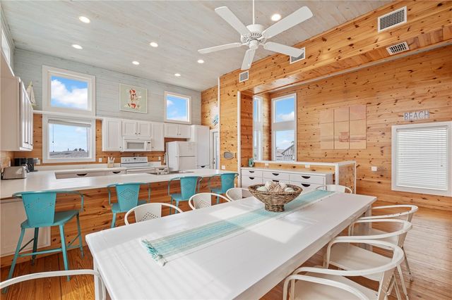 2525 S 11th St 46, Port Aransas, TX 78373