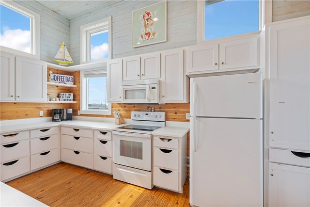 2525 S 11th St 46, Port Aransas, TX 78373