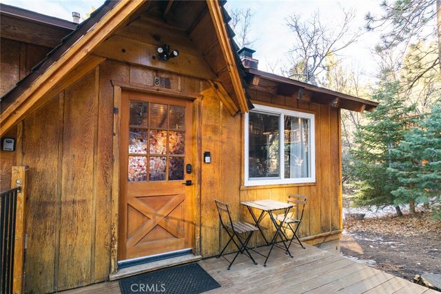 860 Villa Grove Ave, Big Bear City, CA 92314