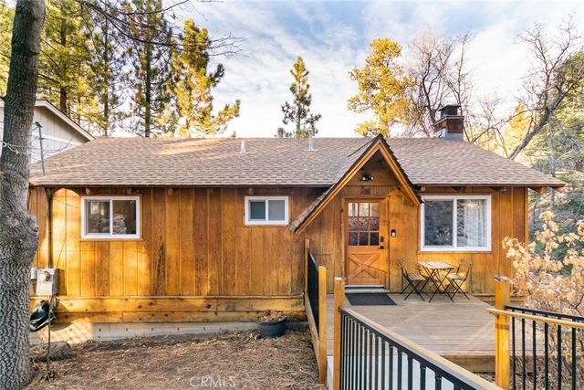860 Villa Grove Ave, Big Bear City, CA 92314