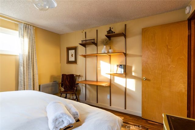 860 Villa Grove Ave, Big Bear City, CA 92314