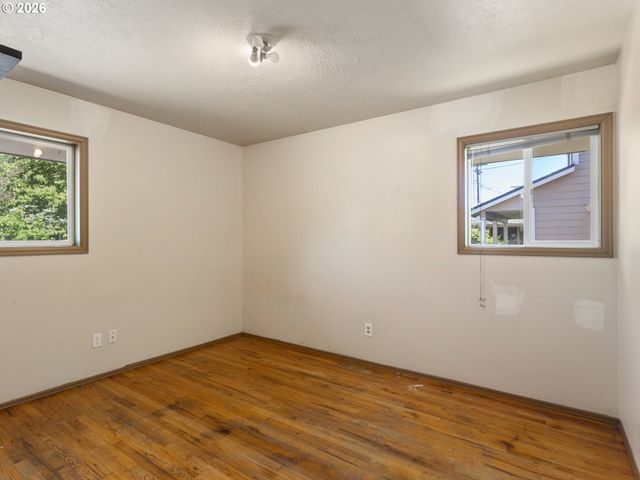 3710 Se 49TH Ave, Portland, OR 97206