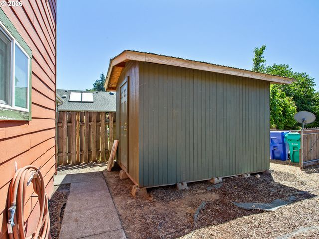3710 Se 49TH Ave, Portland, OR 97206