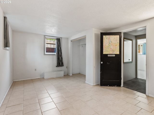 3710 Se 49TH Ave, Portland, OR 97206