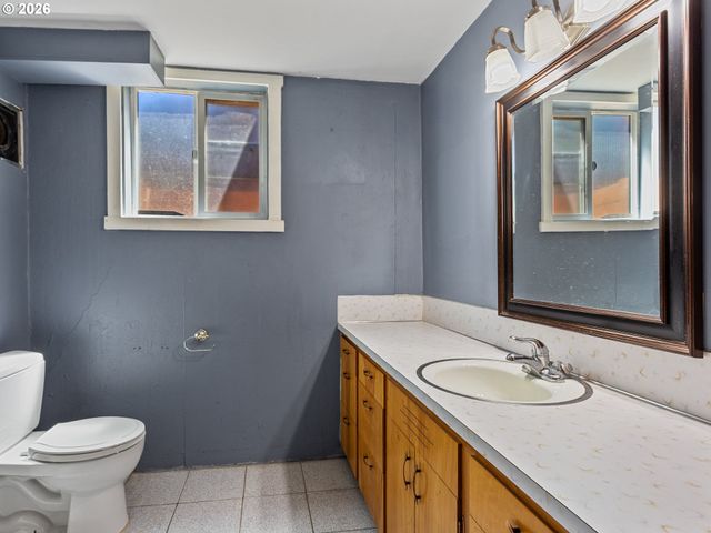 3710 Se 49TH Ave, Portland, OR 97206