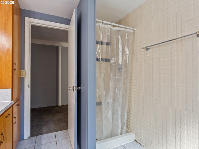 3710 Se 49TH Ave, Portland, OR 97206