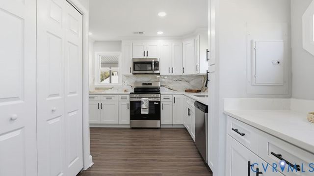 3525 Woodlawn St, Hopewell, VA 23860