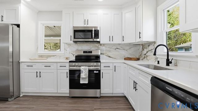 3525 Woodlawn St, Hopewell, VA 23860