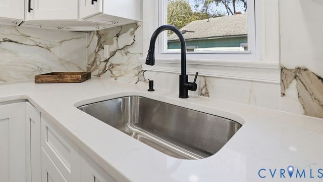 3525 Woodlawn St, Hopewell, VA 23860