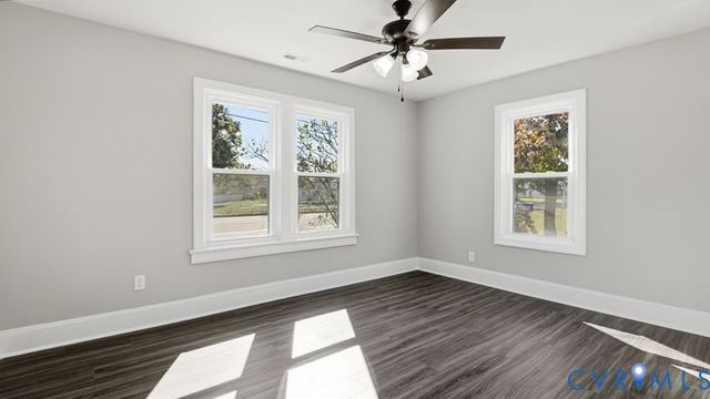 3525 Woodlawn St, Hopewell, VA 23860