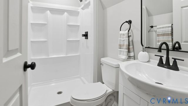 3525 Woodlawn St, Hopewell, VA 23860