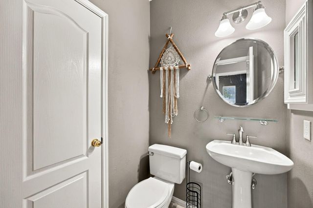 2417 La Rochelle Court, Seabrook, TX 77586