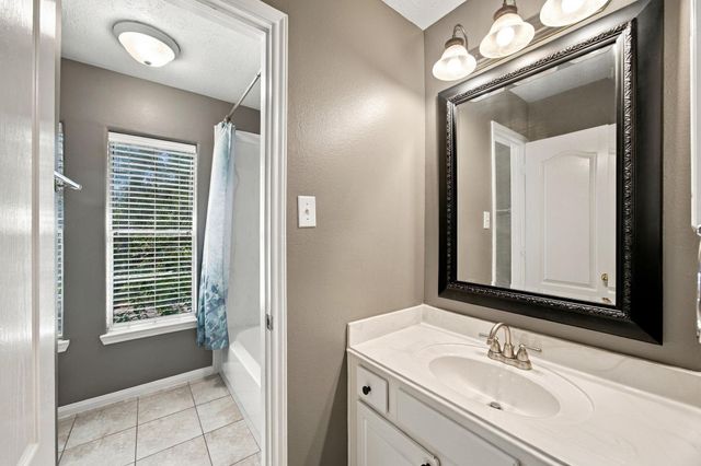 2417 La Rochelle Court, Seabrook, TX 77586
