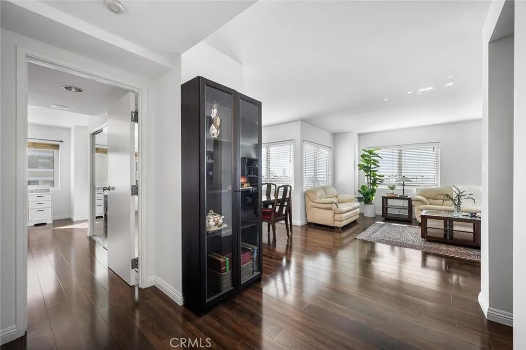 525 E Seaside Way 409, Long Beach, CA 90802