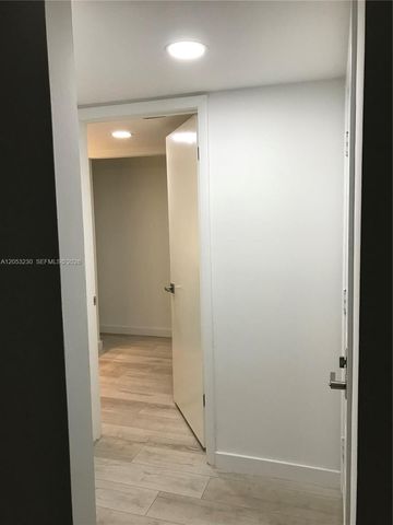16141 Blatt Boulevard 113, Weston, FL 33326