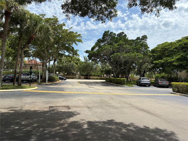 16141 Blatt Boulevard 113, Weston, FL 33326