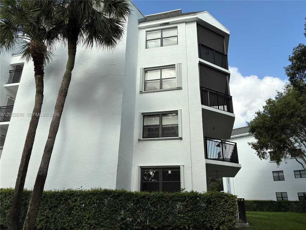 16141 Blatt Boulevard 113, Weston, FL 33326