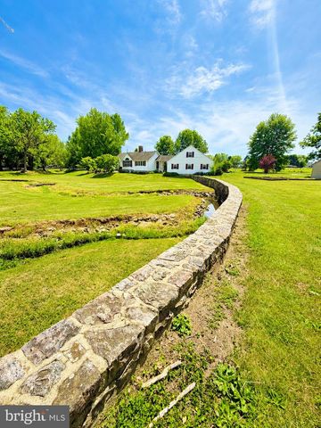2837 W PHILADELPHIA AVE NW, Oley, PA 19547