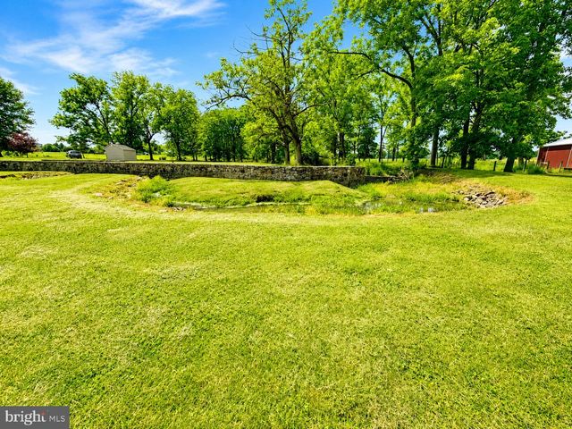 2837 W PHILADELPHIA AVE NW, Oley, PA 19547