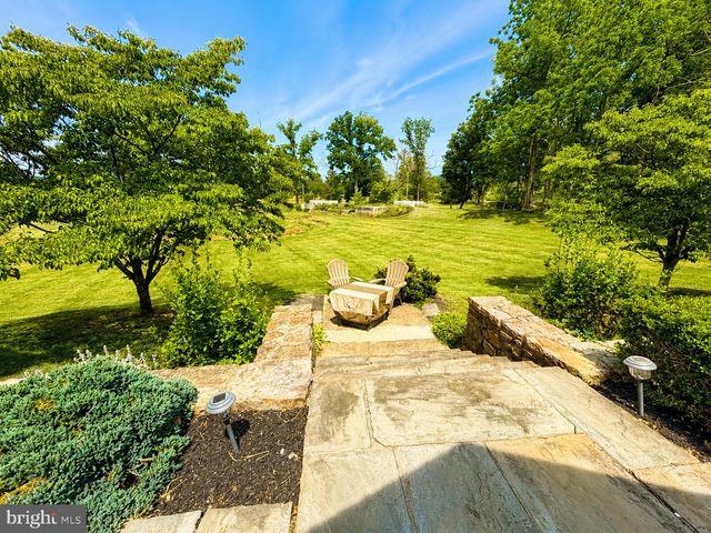 2837 W PHILADELPHIA AVE NW, Oley, PA 19547