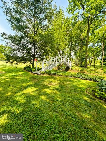 2837 W PHILADELPHIA AVE NW, Oley, PA 19547