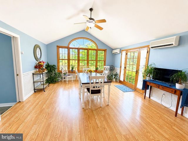 2837 W PHILADELPHIA AVE NW, Oley, PA 19547
