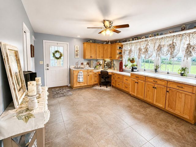 2837 W PHILADELPHIA AVE NW, Oley, PA 19547