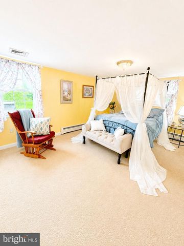 2837 W PHILADELPHIA AVE NW, Oley, PA 19547