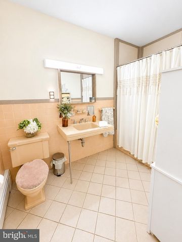 2837 W PHILADELPHIA AVE NW, Oley, PA 19547