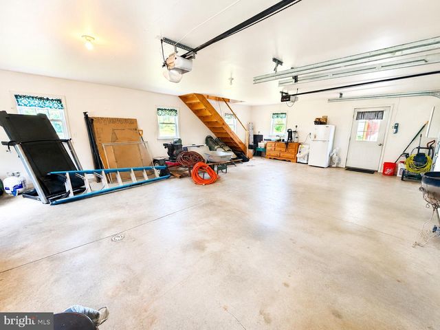 2837 W PHILADELPHIA AVE NW, Oley, PA 19547