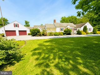 2837 W PHILADELPHIA AVE NW, Oley, PA 19547