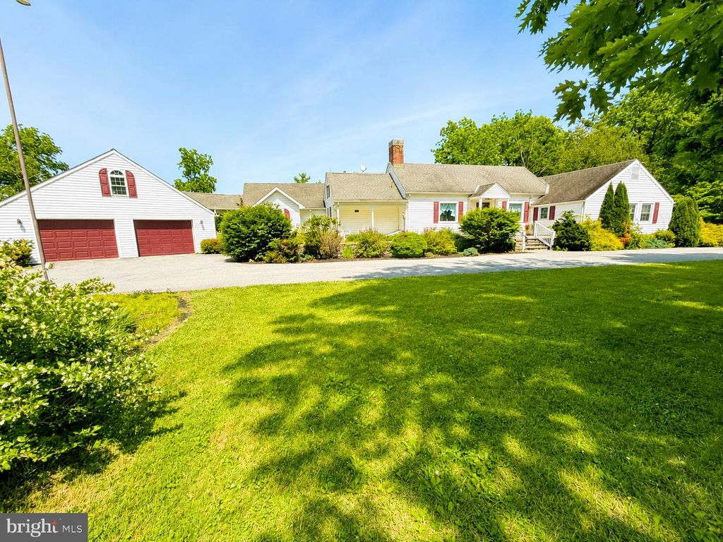 2837 W PHILADELPHIA AVE NW, Oley, PA 19547
