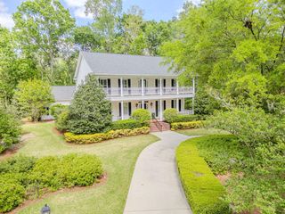 490 Barfield Drive, Summerville, SC 29485