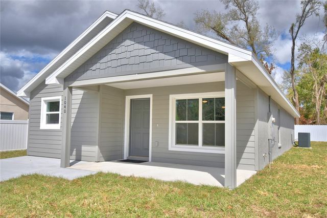 1040 E STANFORD STREET, Bartow, FL 33830