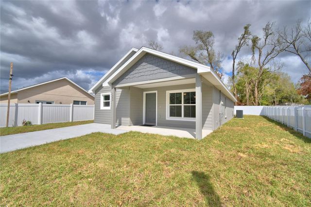 1040 E STANFORD STREET, Bartow, FL 33830