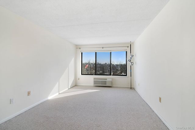 300 High Point Drive 209, Hartsdale, NY 10530