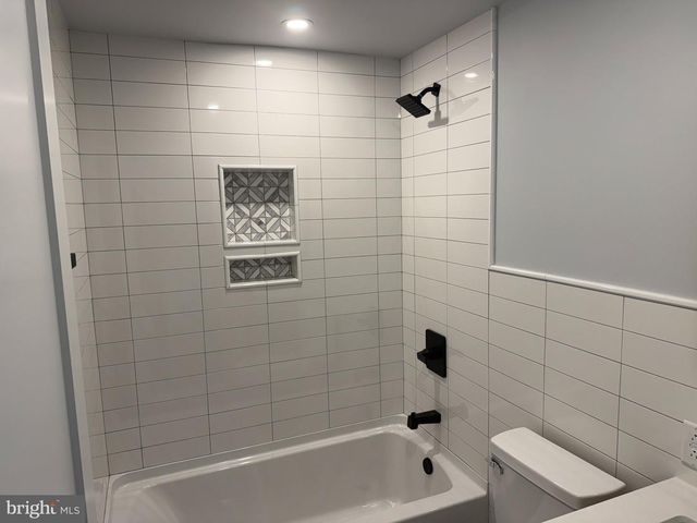 4810 UMBRIA, Philadelphia, PA 19127