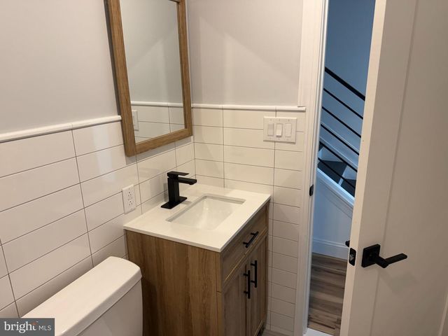 4810 UMBRIA, Philadelphia, PA 19127