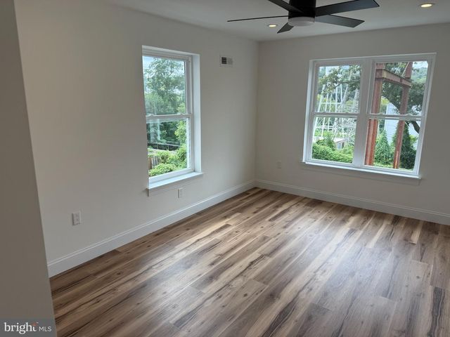 4810 UMBRIA, Philadelphia, PA 19127