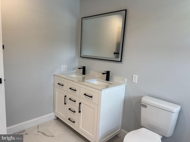 4810 UMBRIA, Philadelphia, PA 19127