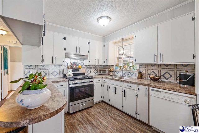 4701 Othello Rd, Coward, SC 29530