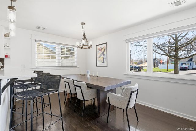 11 Grand Central Avenue, Amityville, NY 11701