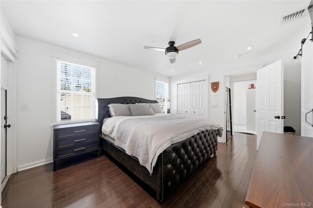11 Grand Central Avenue, Amityville, NY 11701