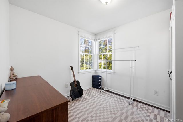 11 Grand Central Avenue, Amityville, NY 11701