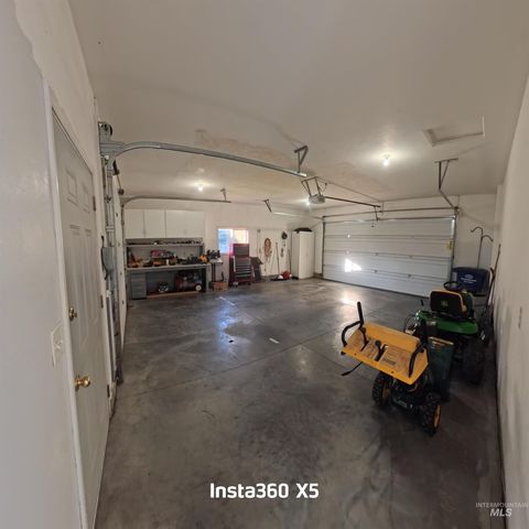 2450 Julie Lane, Twin Falls, ID 83301