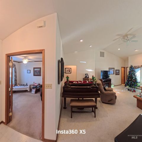 2450 Julie Lane, Twin Falls, ID 83301