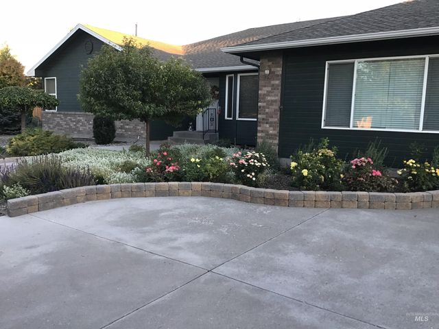 2450 Julie Lane, Twin Falls, ID 83301