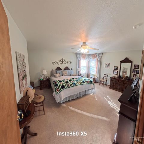 2450 Julie Lane, Twin Falls, ID 83301