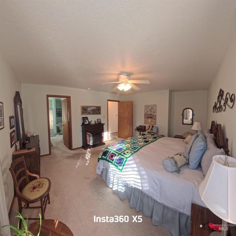 2450 Julie Lane, Twin Falls, ID 83301